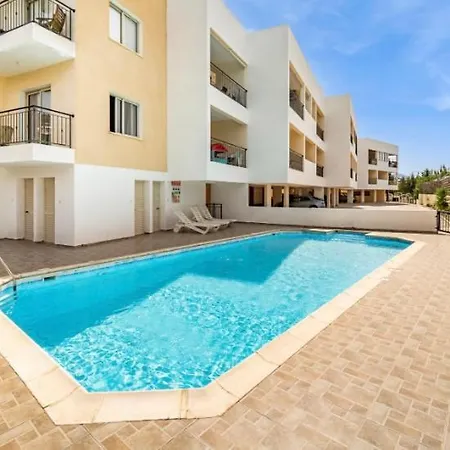 Lucy's Holidays Διαμέρισμα *