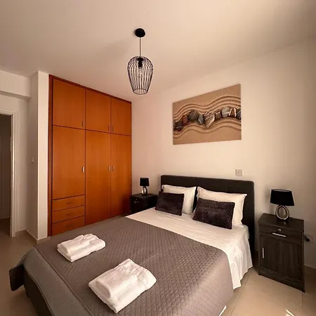 Lucy's Holidays Peyia