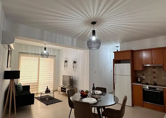 Lucy's Holidays Apartman Péjia