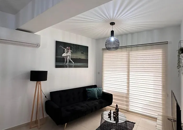 Lucy's Holidays Péjia