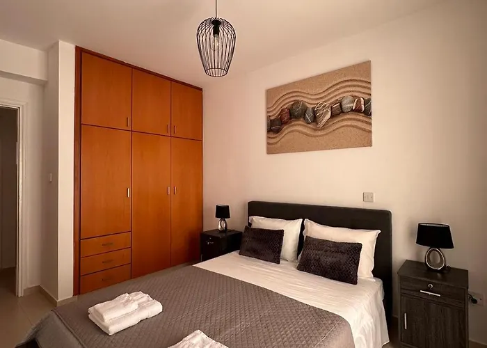 Lucy's Holidays Péjia